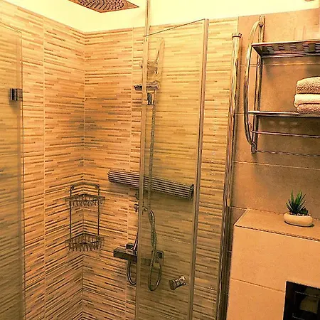 Villa V, 4-star 2-floor 1-apartment Seaside With Great Outdoors