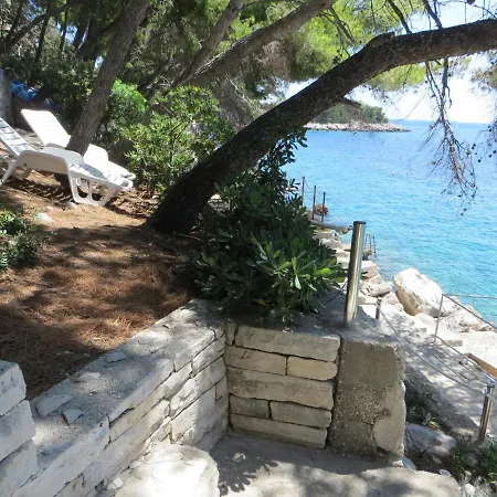 Villa V, 4-star 2-floor 1-apartment Seaside With Great Outdoors Prizba