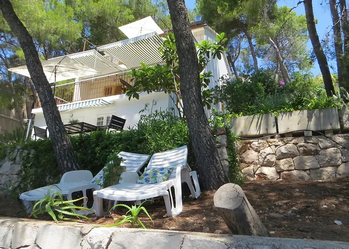 Vila V, 4-star 2-floor 1-apartment Seaside With Great Outdoors Prizba