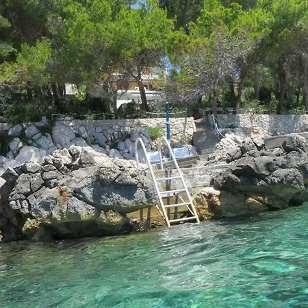 V, 4-star 2-floor 1-apartment Seaside With Great Outdoors Villa *