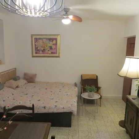 V, 4-star 2-floor 1-apartment Seaside With Great Outdoors