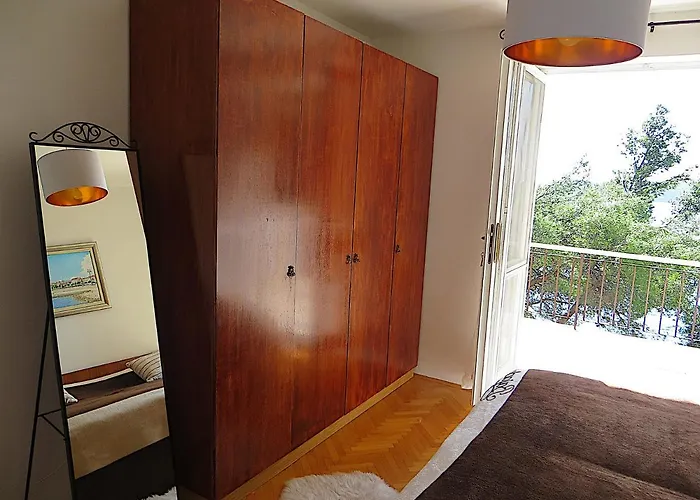 V, 4-star 2-floor 1-apartment Seaside With Great Outdoors *