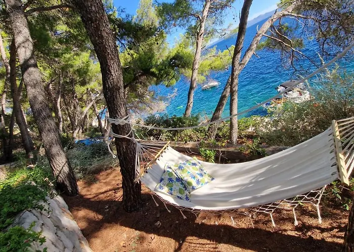 Villa V, 4-star 2-floor 1-apartment Seaside With Great Outdoors