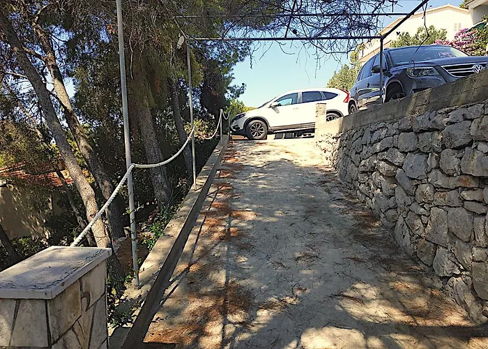 Villa V, 4-star 2-floor 1-apartment Seaside With Great Outdoors Prizba