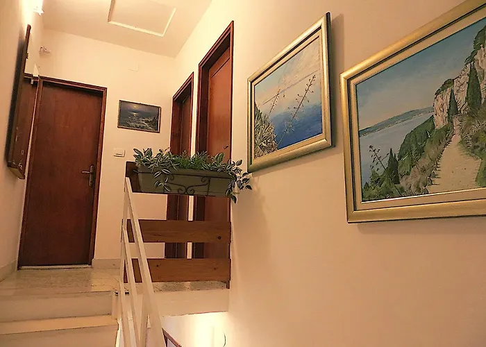 V, 4-star 2-floor 1-apartment Seaside With Great Outdoors