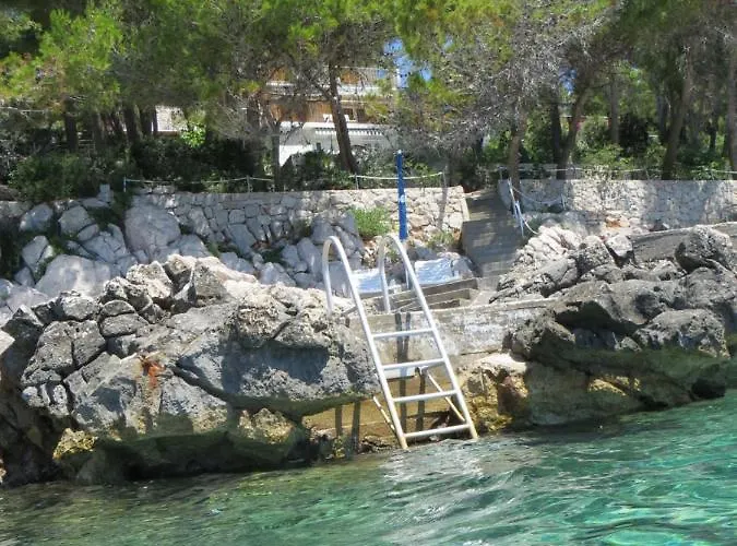 V, 4-star 2-floor 1-apartment Seaside With Great Outdoors Villa *